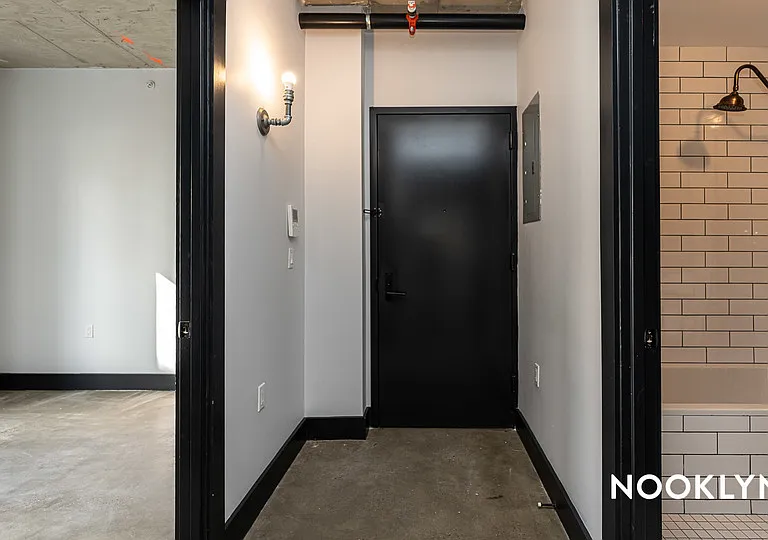 639 Foster Ave #503 — Photo 12