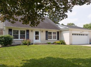 33207 Bernice Ave, Paw Paw, MI 49079
