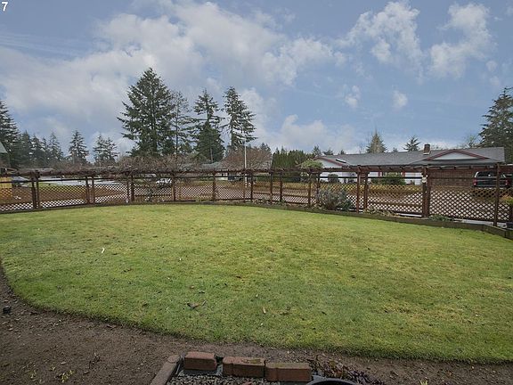 3rd image of 10008 NE 37th St