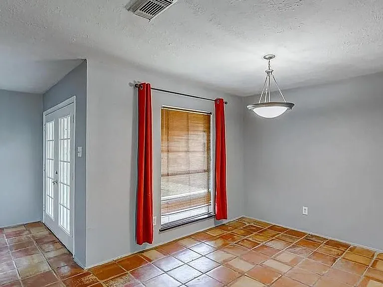17302 S Yorkglen Dr — Photo 4