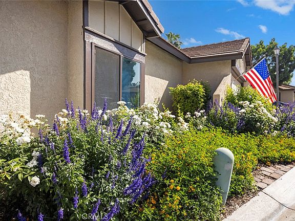 4th image of 5050 Canyon Crest Dr APT 7