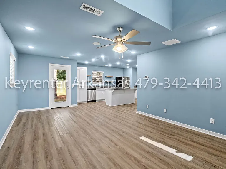 899 N Rupple Rd #121 — Photo 6