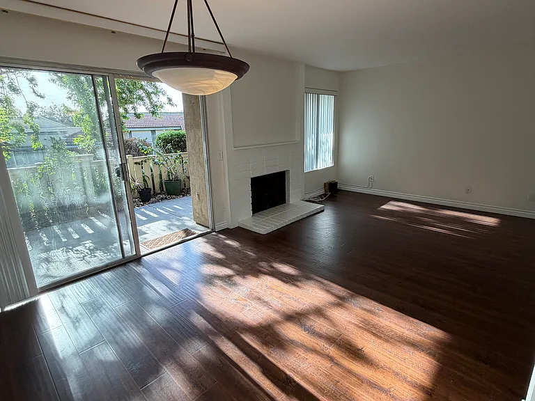 221 Oakleaf Dr — Photo 13
