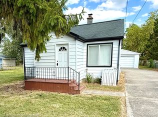 1716 Milverton Dr, Troy, MI 48083