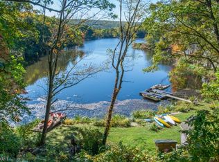 63 Hopi Trl, Oak Ridge, NJ 07438