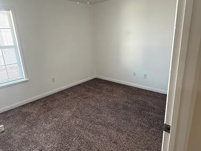 106 Blue Dr — Photo 9