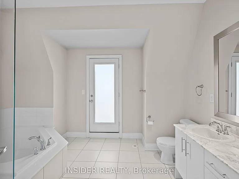 1812 Burnhamthorpe Rd E #90 — Photo 28