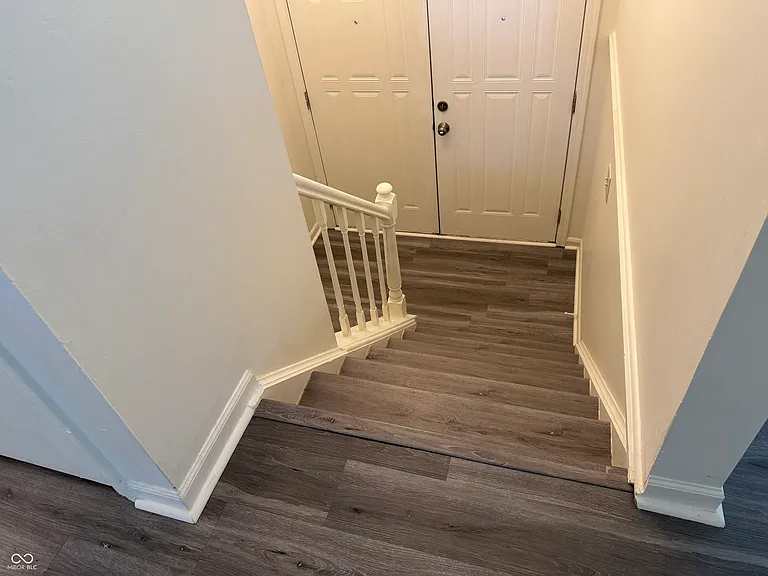 7717 Cambridge Dr — Photo 9