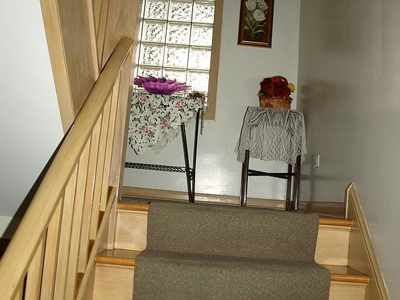 5th image of 7653 Knox Ave