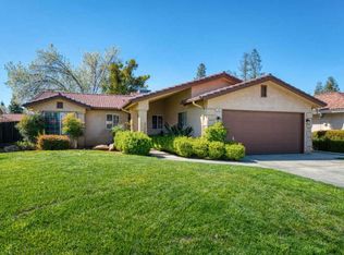 7163 N Carnegie Ave, Fresno, CA 93722