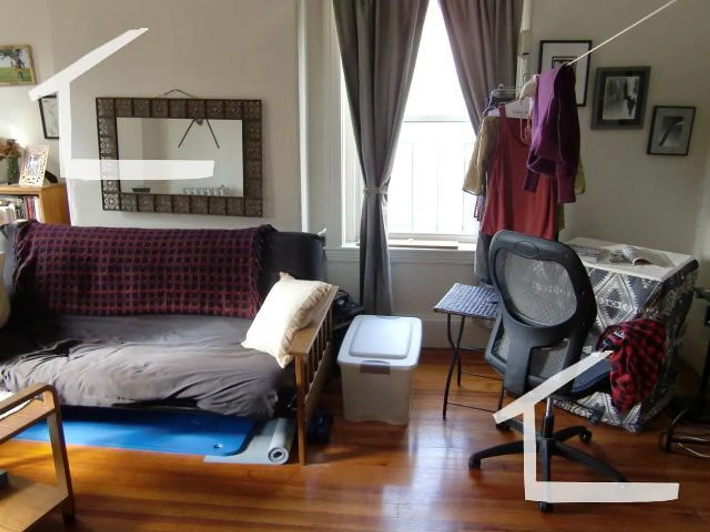 Nice 2 bed split in Allston — Photo 4