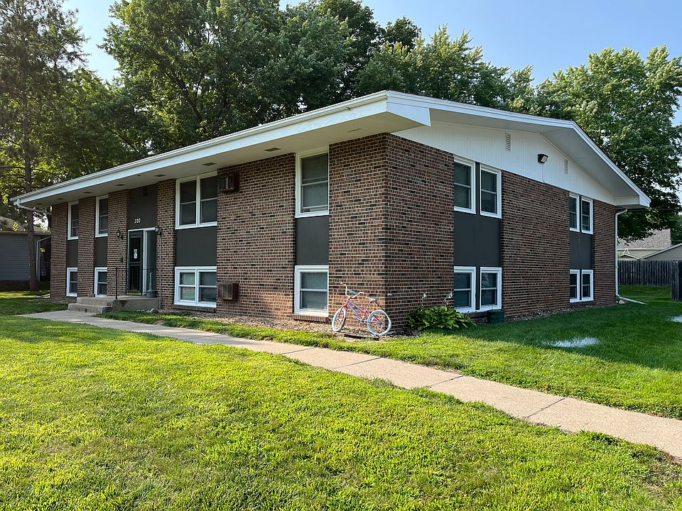 1st image of 320 Spruce Dr E #8