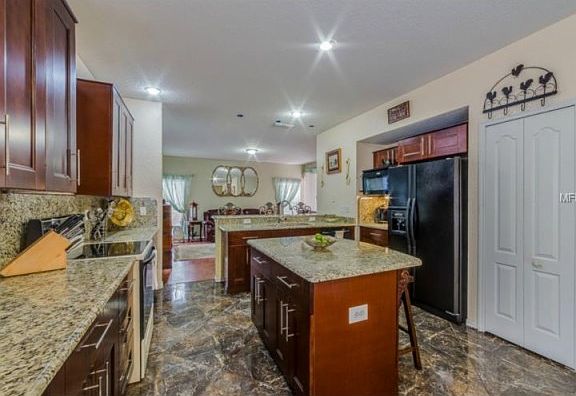 5th image of 2747 Regency Oak Ln