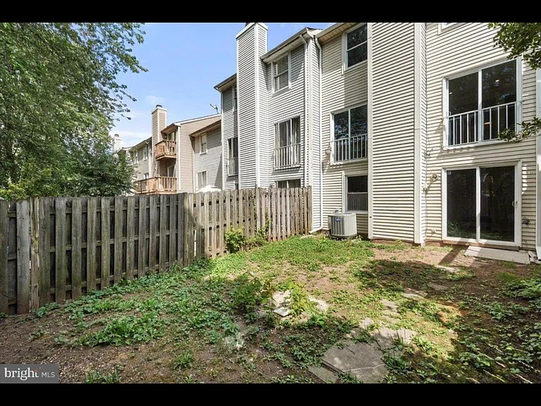 502 Ellrose Ct — Photo 21