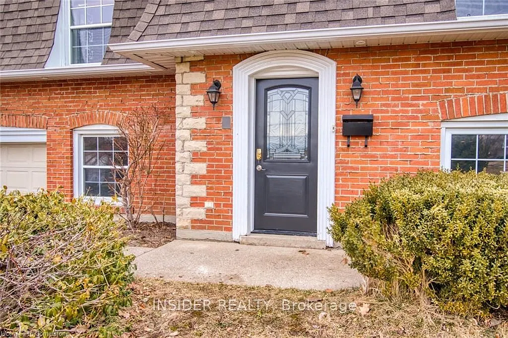 4 bed, $3,950 — Photo 3