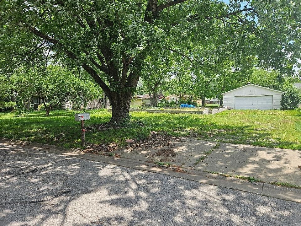 1st image of 208 Oulvey Dr