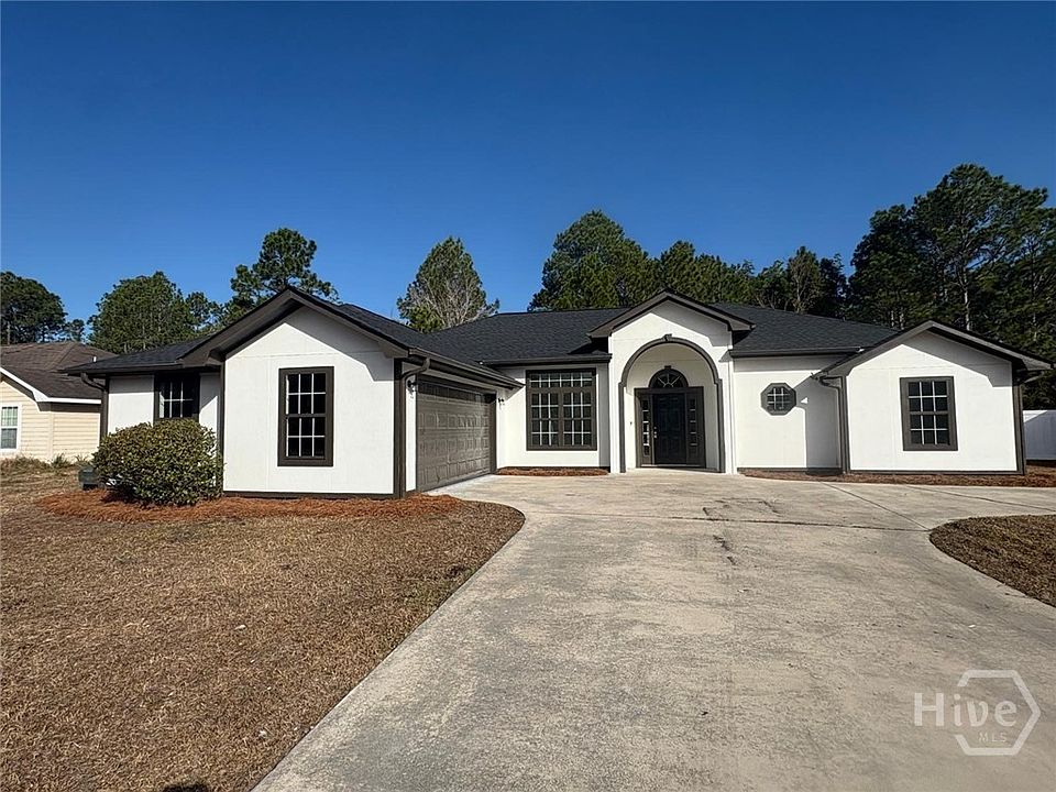 1st image of 106 Cypress Bend