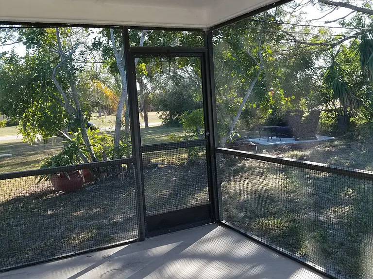 938 SE 24th Ave — Photo 8