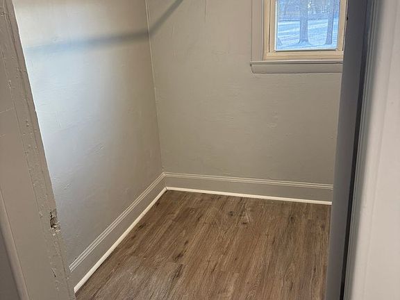 4th image of 60 Franklin St APT 12