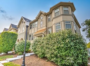 742 Green Ln, Union, NJ 07083