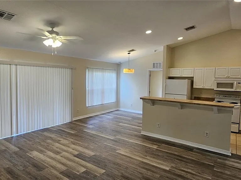 3601 57th St W — Photo 5