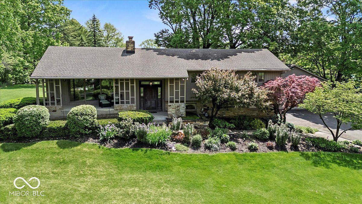 665 Spring Hills Dr, Zionsville, IN 46077 | Zillow