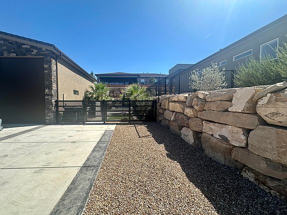 5th image of 3031 W Karersee Dr