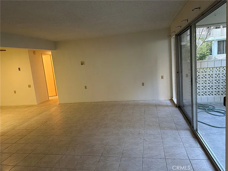 163 Avenida Majorca #B — Photo 16