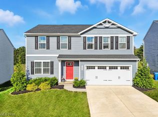 3923 Higgins Dr, Barberton, OH 44203