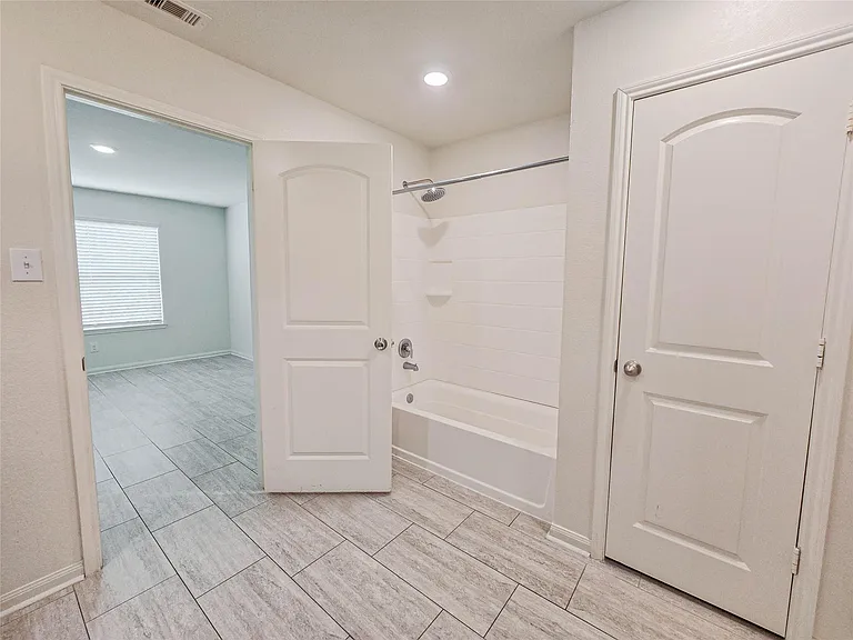 332 Lone Mountain Dr — Photo 14