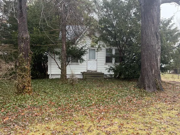 12071 Devoe St, Southgate, MI 48195