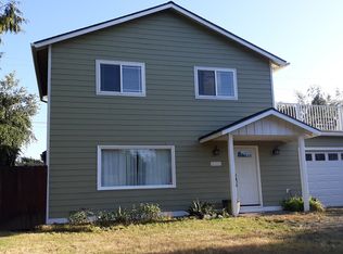 2022 18th St, Florence, OR 97439