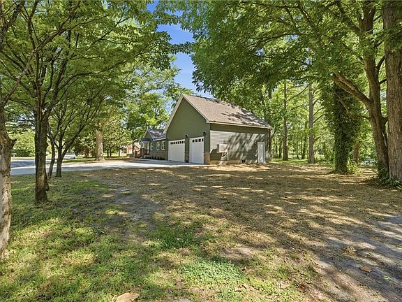 4th image of 3504 Old Mill Rd