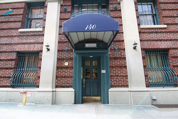 Rented by FirstService Realty (legacy) | media 27