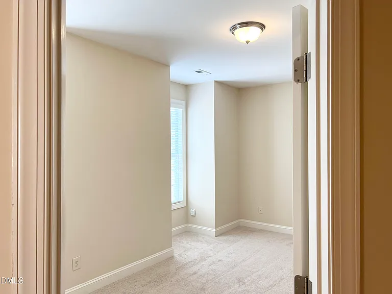 1018 Jewel Creek Dr — Photo 12