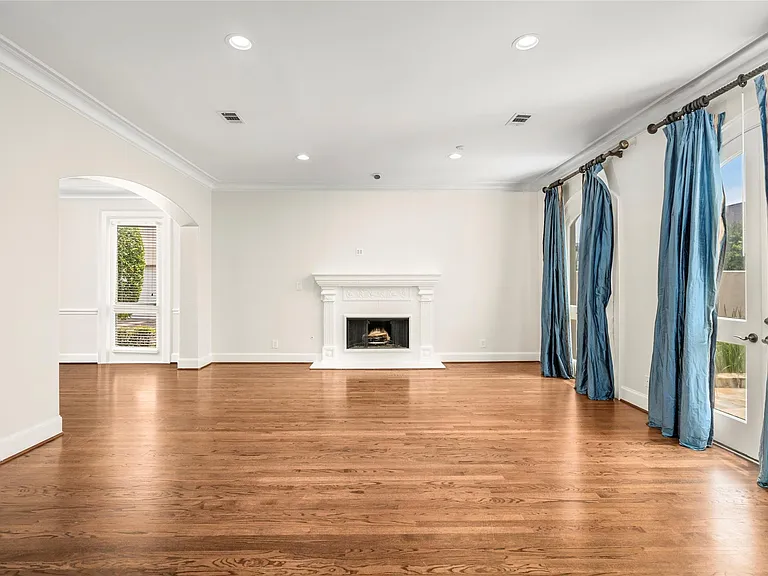 1505 Potomac Dr — Photo 7