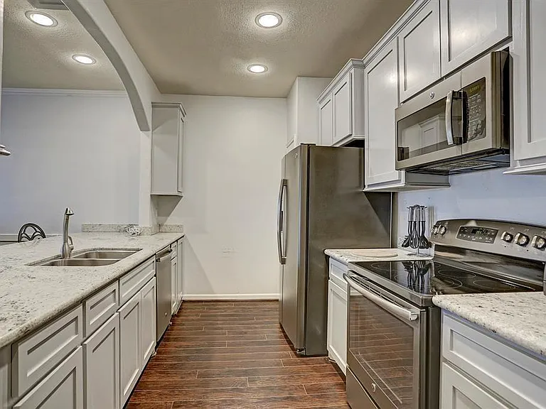 3248 Holly Hall St #3248 — Photo 5