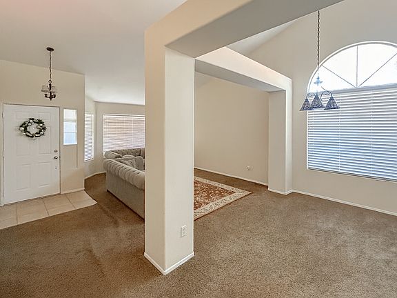 5th image of 39518 Chalfont Ln