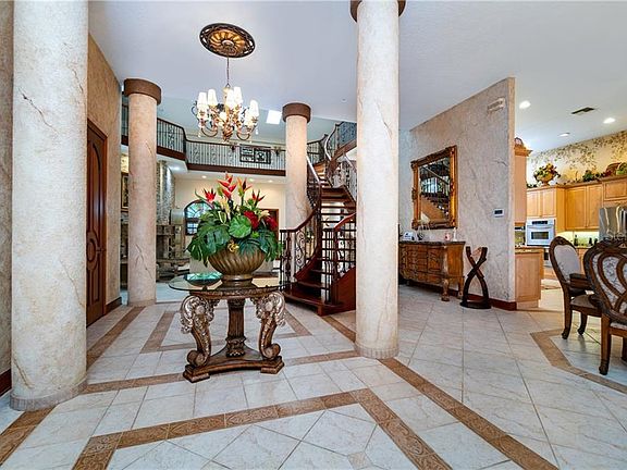 4th image of 1158 S Haberland Blvd