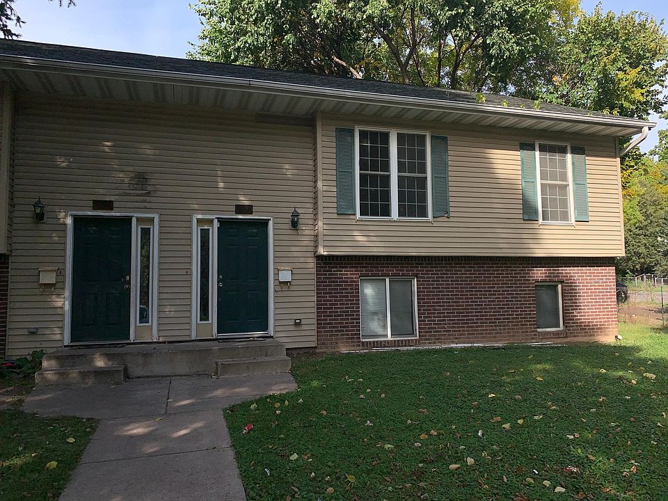 1st image of 904 34th Ave N