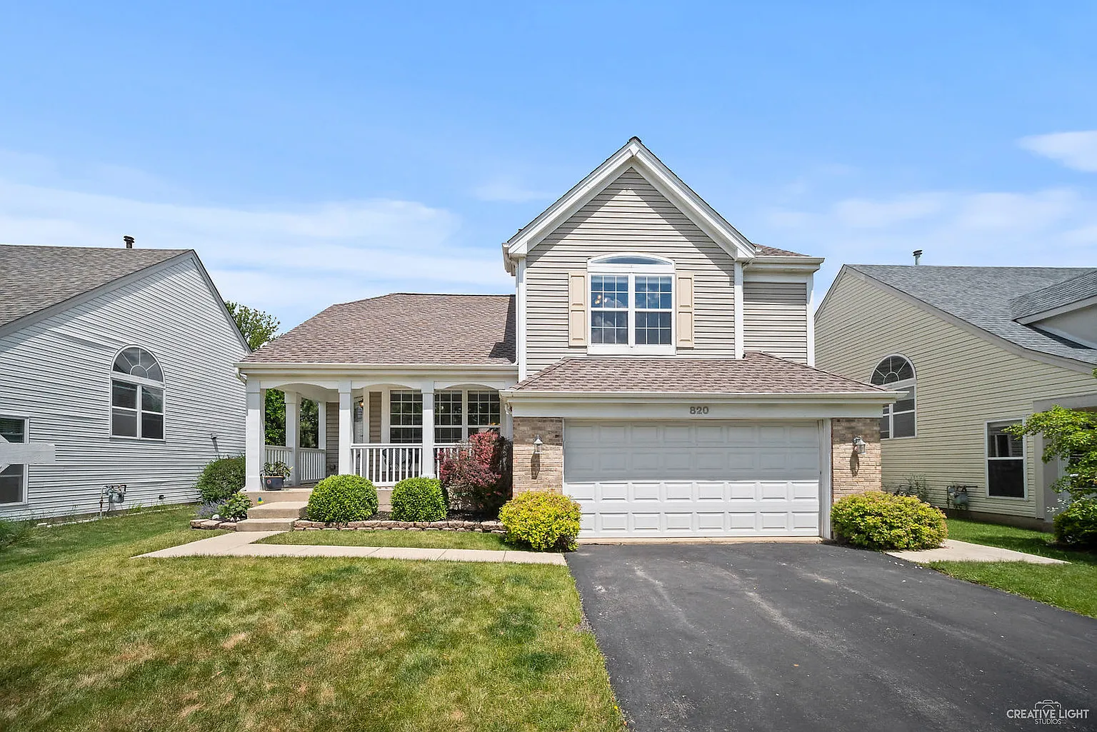 820 Violet Cir photo 1
