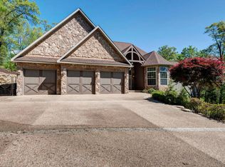 122 Silver Oak Way, Branson West, MO 65737