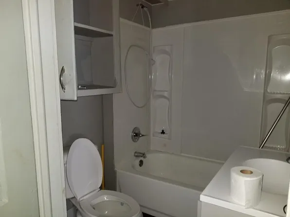 607 W 4th Ave, El Dorado, KS 67042