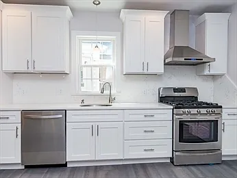 34 King St #3 — Photo 2