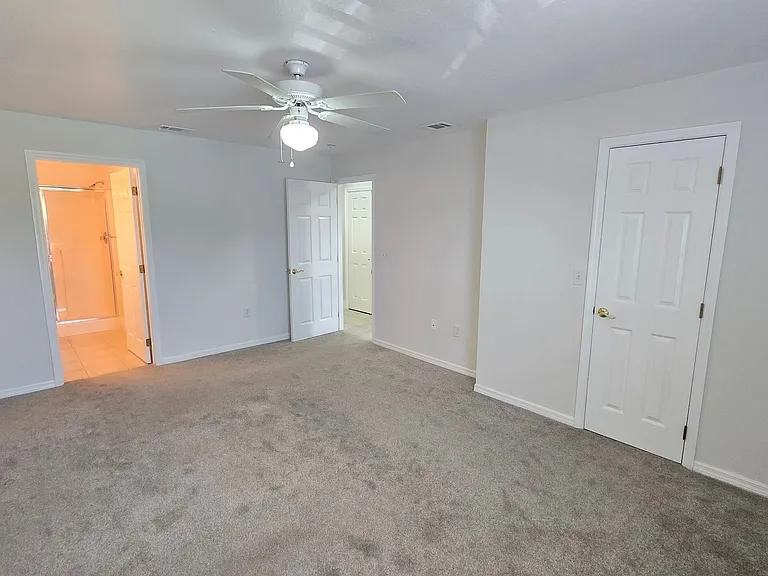 104 Charles Dr — Photo 20