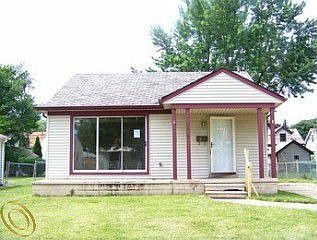1st image of 1412 Applewood Ave