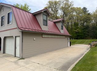 1243 Lynn Dr, Middleville, MI 49333