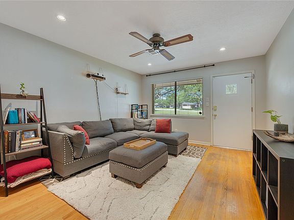 3rd image of 308 Madeline Dr