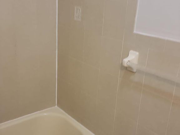 5th image of 391 21st St Floor 1