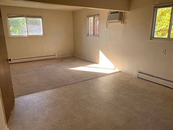 2nd image of 605 Bradley Dr APT C